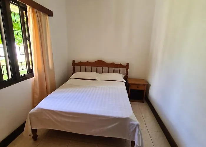 Susara'S Resident Hotel Beau Vallon 