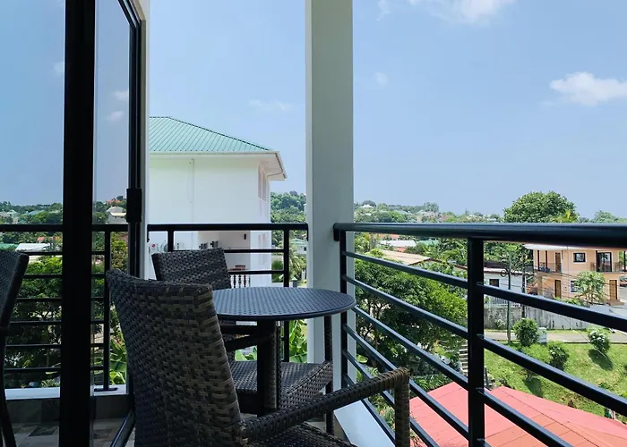 Oceanic View Apartments Beau Vallon 