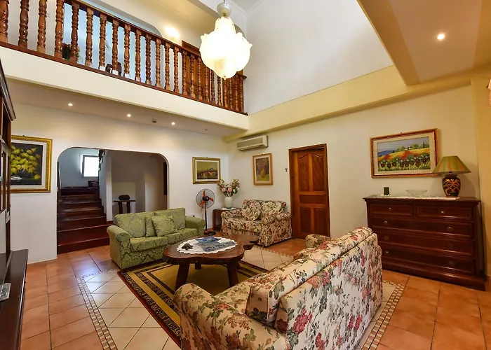 Beau Vallon (Mahe) Cheap Hotels